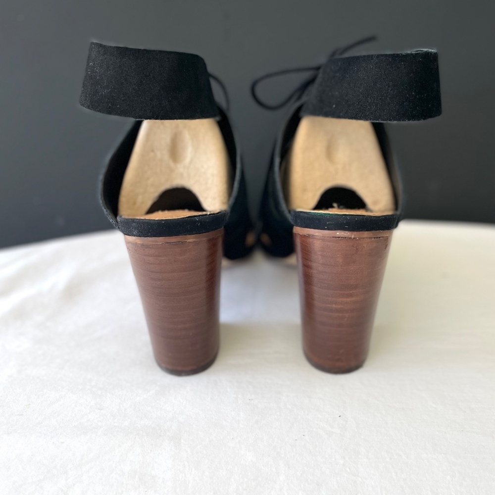 STEVE MADDEN Ziana Shoes Black Suede Block Heel Sandals EXC Sz 8M - Picture 3 of 13
